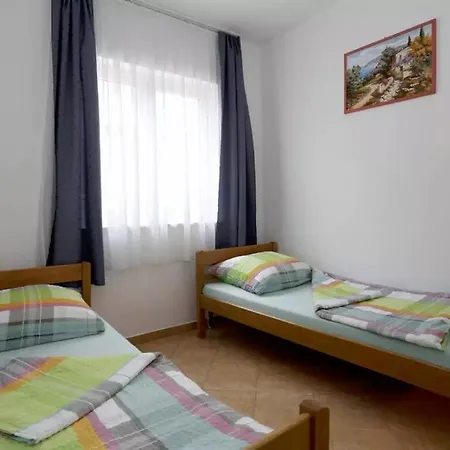 Ljubica Apartment *